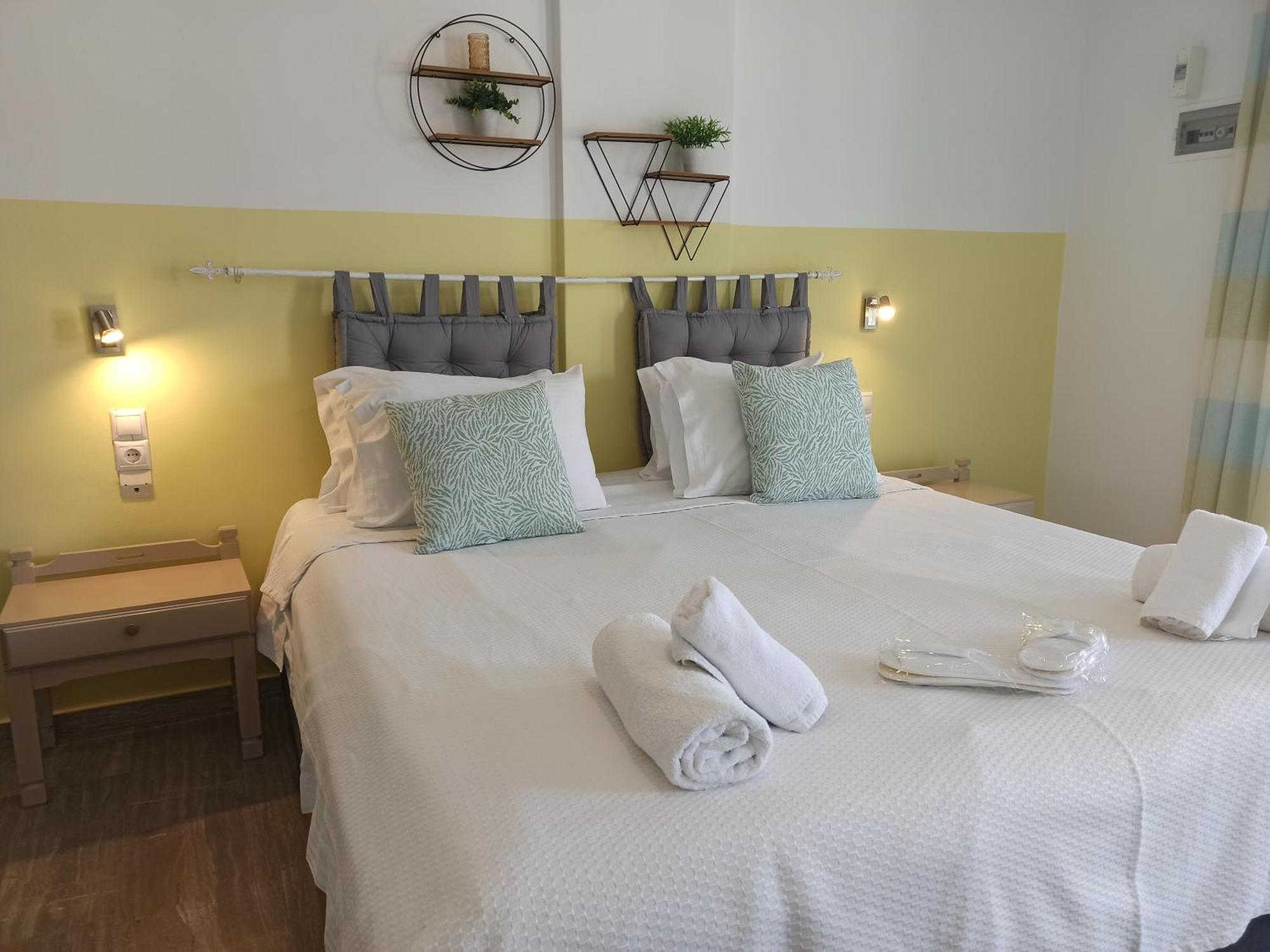 Theodora Rooms Poros Town Bilik gambar